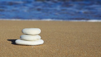 Καιρός: Καύσωνας και σκόνη σήμερα Παρασκευή