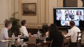 Μητσοτάκης: Προτεραιότητα η υγεία των εργαζομένων