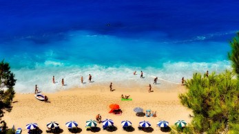 Γερμανικά ΜΜΕ: Η Ελλάδα μεταξύ των πιθανών τουριστικών προορισμών