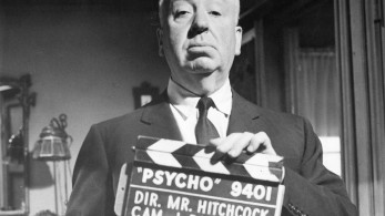 Άλφρεντ Χίτσκοκ: Σαράντα χρόνια χωρίς τον μετρ της αγωνίας και τις εμμονές του…