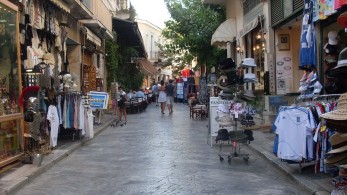 Η ζωή μετά τις 4 Μάη: Καταργούνται τα sms, ανοίγουν σταδιακά καταστήματα και σχολεία