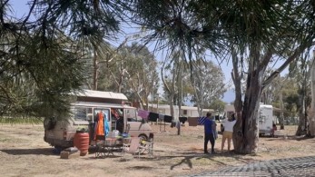 “Σε καραντίνα” 41 τουρίστες στο Δρέπανο Θεσπρωτίας (pics)