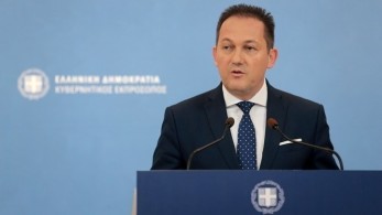 Πέτσας: Ενίσχυση της ενημέρωσης των πολιτών για τον κορωνοϊό