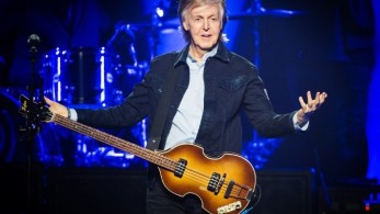 Σερ Πολ ΜακΚάρτνεϊ: “Όλοι μαζί θα το ξεπεράσουμε”