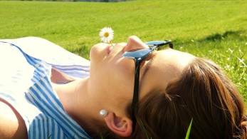 Καιρός: Ζέστη και ήλιος και σήμερα