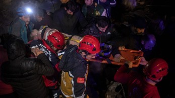 Aνείπωτη τραγωδία σε Τουρκία και Συρία-Εκατόμβη νεκρών από τον σεισμό 7,8 Ρίχτερ