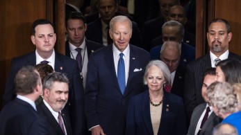 Ομιλία Μπάιντεν υπέρ της ενότητας σε ένα διχασμένο Κογκρέσο