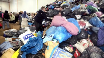 Σεισμός σε Τουρκία-Συρία: Στην παροχή βοήθειας στους άστεγους επικεντρώνονται τώρα οι προσπάθειες