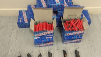 Κατασχέθηκαν κροτιδές και βεγγαλικά σε κατάστημα στην Κάτω Αχαΐα