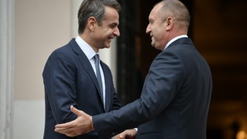 Συνάντηση Μητσοτάκη-Ράντεφ στο Μαξίμου