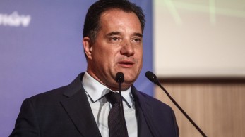 Ο Αδ. Γεωργιάδης στο podcast της ΝΔ: Δεν «κάνουμε» μόνο επιδόματα – Έχουμε ρεκόρ επενδύσεων και μειώσεων φόρων