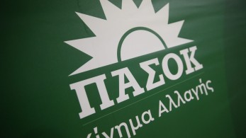 Απ. Σπυρόπουλος: Έφυγα γιατί δεν ήθελα να υπηρετώ το “λίγο” – Έπαινοι για την κυβέρνηση