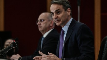 Συνάντηση του πρωθυπουργού με τους καλλιτέχνες