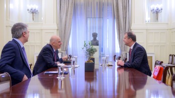 Συνάντηση Δένδια με τον νέο πρέσβη της Ελβετίας