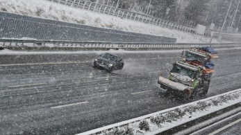 Πρακτικές συμβουλές για ασφαλή οδήγηση στο χιόνι