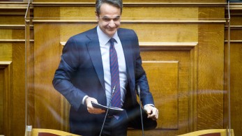 Μητσοτάκης στη Βουλή: Εθνική μειοψηφία ο ΣΥΡΙΖΑ στα θέματα άμυνας