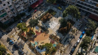 Δήμος Αθηναίων: Ολοκληρώθηκε η ανάπλαση της ιστορικής πλατείας Καλλιγά