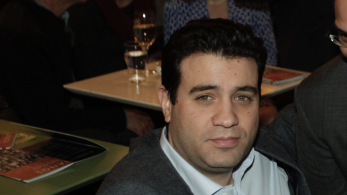 Ανδρέας Παπαδόπουλος στο “tomanifesto”: ΣΥΡΙΖΑ: η κρυφή γοητεία της βίας