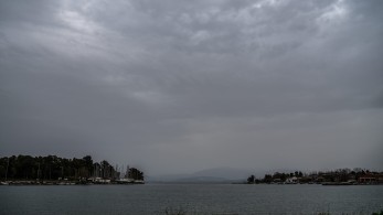 Καιρός: Τοπικές βροχές και αφρικανική σκόνη-Έως 22 βαθμούς η θερμοκρασία