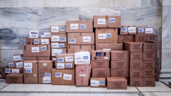 Μυτιλήνη: 83 “δέματα αγάπης” για τους σεισμοπαθείς της Τουρκίας και της Συρίας