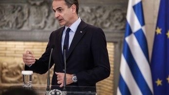 Δημοσκόπηση Opinion Poll: Κυριαρχία Μητσοτάκη στο κέντρο –  Τι θέλουν οι αναποφάσιστοι
