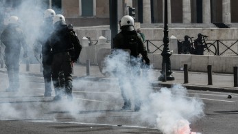 ΕΛΑΣ για τα επεισόδια στο Σύνταγμα – Έγιναν 5 συλλήψεις ενώ τραυματίστηκαν 7 αστυνομικοί