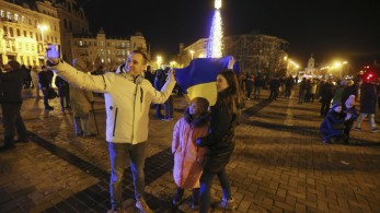 Ένθερμη στήριξη ΕΕ στο Κίεβο: Ελεύθερη Ουκρανία, ελεύθερη Ευρώπη