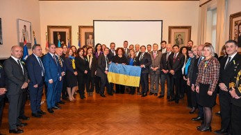 Στην Αθήνα 28 Πρέσβεις για την Ουκρανία-Μπακογιάννης: Στεκόμαστε στη σωστή πλευρά της ιστορίας