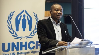 Ζυλιέν ο πρόσφυγας: Από τα παγκάκια της πλατείας Αμερικής, πρώτος στο πανεπιστήμιο και σήμερα επιχειρηματίας