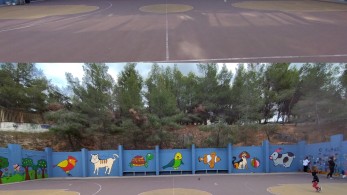 Δήμος Ηλιούπολης: Μαθητές «μεταμόρφωσαν» το σχολείο τους ζωγραφίζοντας τους τοίχους