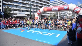 Μαζική συμμετοχή από 19.000 δρομείς στον 11ο Ημιμαραθώνιο της Αθήνας – Ο ΟΠΑΠ στο πλευρό τους με δράσεις και εκπλήξεις