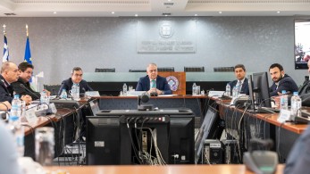 Σύσκεψη για την ασφάλεια στα γήπεδα – Θεοδωρικάκος: Να αναλάβουν όλοι την ευθύνη τους