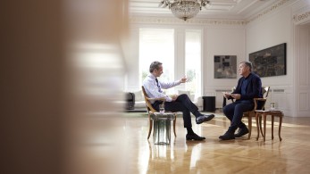 Επίθεση Ρουβίκωνα στο σπίτι του Σταύρου Θεοδωράκη – Απειλές και εκφοβισμοί