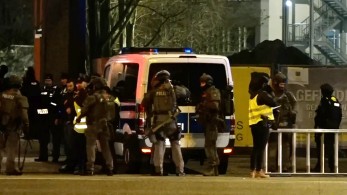 Γερμανία: Λουτρό αίματος σε εκκλησία Μαρτύρων του Ιεχωβά στο Αμβούργο