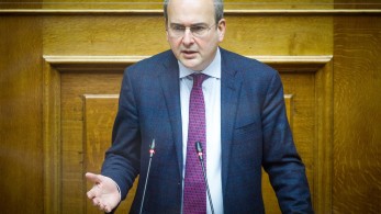 Χατζηδάκης: Πήραμε τον μισθό των 650 ευρώ και τον έχουμε πάει 780 ευρώ Χατζηδάκης: Πήραμε τον μισθό των 650 ευρώ και τον έχουμε πάει 780 ευρώ