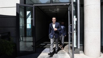 Νέο σόου Τσίπρα: Δεν του “βγαίνει” η εργαλειοποίηση της τραγωδίας – Επιστρέφει στις παρακολουθήσεις