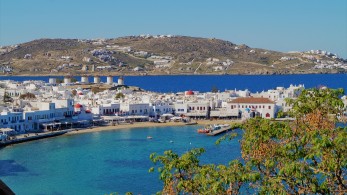 Σύλλογος Αρχαιολόγων: Καλοδεχούμενη η δήλωση του ΥΠΕΝ για αναστολή έκδοσης οικοδομικών αδειών εκτός σχεδίου στη Μύκονο