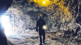Ατύχημα σε ορυχείο στην Ισπανία: Τρεις ανθρακωρύχοι έχουν εγκλωβιστεί σε βάθος 900 μέτρων