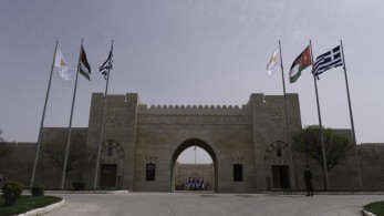 Έλληνας παντρεύτηκε την κόρη του βασιλιά της Ιορδανίας   
