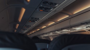 Απογειώθηκε η επιβατική κίνηση στα αεροδρόμια της χώρας – Αύξηση 53,3% τον Φεβρουάριο σε σύγκριση με το 2022