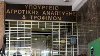 Υπουργείο Αγροτικής Ανάπτυξης - ΑΑΔΕ: έως 25 Σεπτεμβρίου οι αιτήσεις για την προκαταβολή - Τι αλλάζει στους ΚΑΕΚ