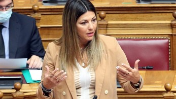 Αλλαγές σε επιδόματα ΟΠΕΚΑ: Προπληρωμένες κάρτες, αύξηση του Ελάχιστου Εγγυημένου Εισοδήματος