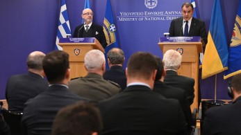 Συνάντηση Παναγιωτόπουλου – Ρεζνίκοφ: Εγγενές δικαίωμα των λαών η υπεράσπιση της εδαφικής τους ακεραιότητας