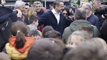 Συνέπεια και αποτελεσματικότητα: Τα χαρτιά Μητσοτάκη στο δρόμο προς τις εκλογές