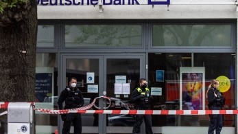 Λουκέτο στα ρωσικά της ιδρυματά βάζει η Deutsche Bank – Εθελουσία ή μετακόμιση στο Βερολίνο για 1500 υπαλλήλους