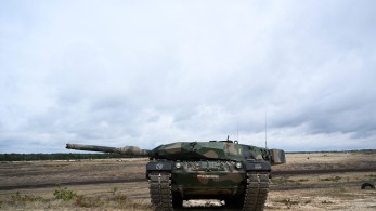 Έξι leopard στο Κίεβο στέλνει η Ισπανία εντός Απριλίου