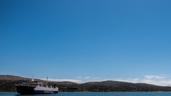 Σύγκρουση πλοίων στο λιμάνι της Κυλλήνης