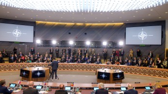 Η “αυξανόμενη ευθυγράμμιση” Κίνας-Ρωσίας στο τραπέζι των ΥΠΕΞ του NATO