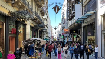 Πασχαλινό ωράριο: Πώς θα λειτουργήσουν τα καταστήματα στην Αθήνα