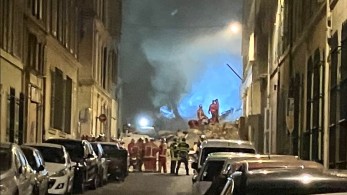 Μασσαλία: Κατέρρευσε τετραώροφη πολυκατοικία -Ψάχνουν εγκλωβισμένους